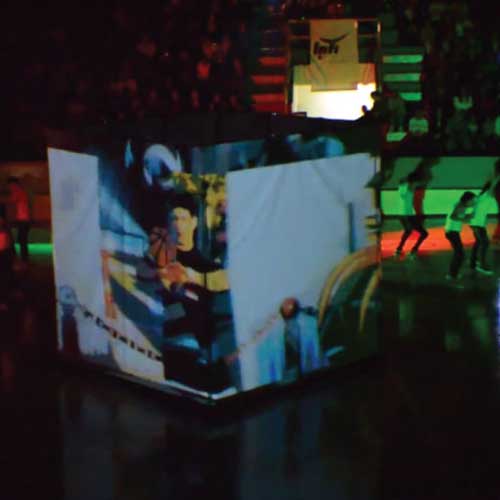 Video Projection show in a cube